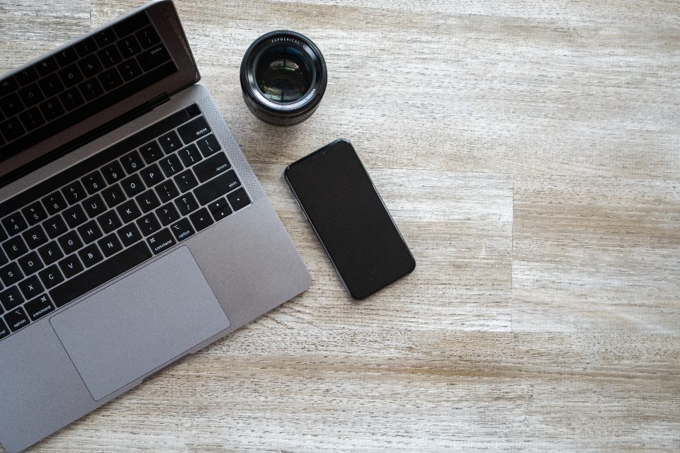 Illustrative photograph of top Workspace